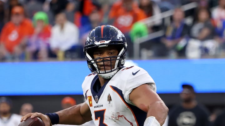 Russell Wilson väljer att fortsätta förbättra sin styrka under semestern